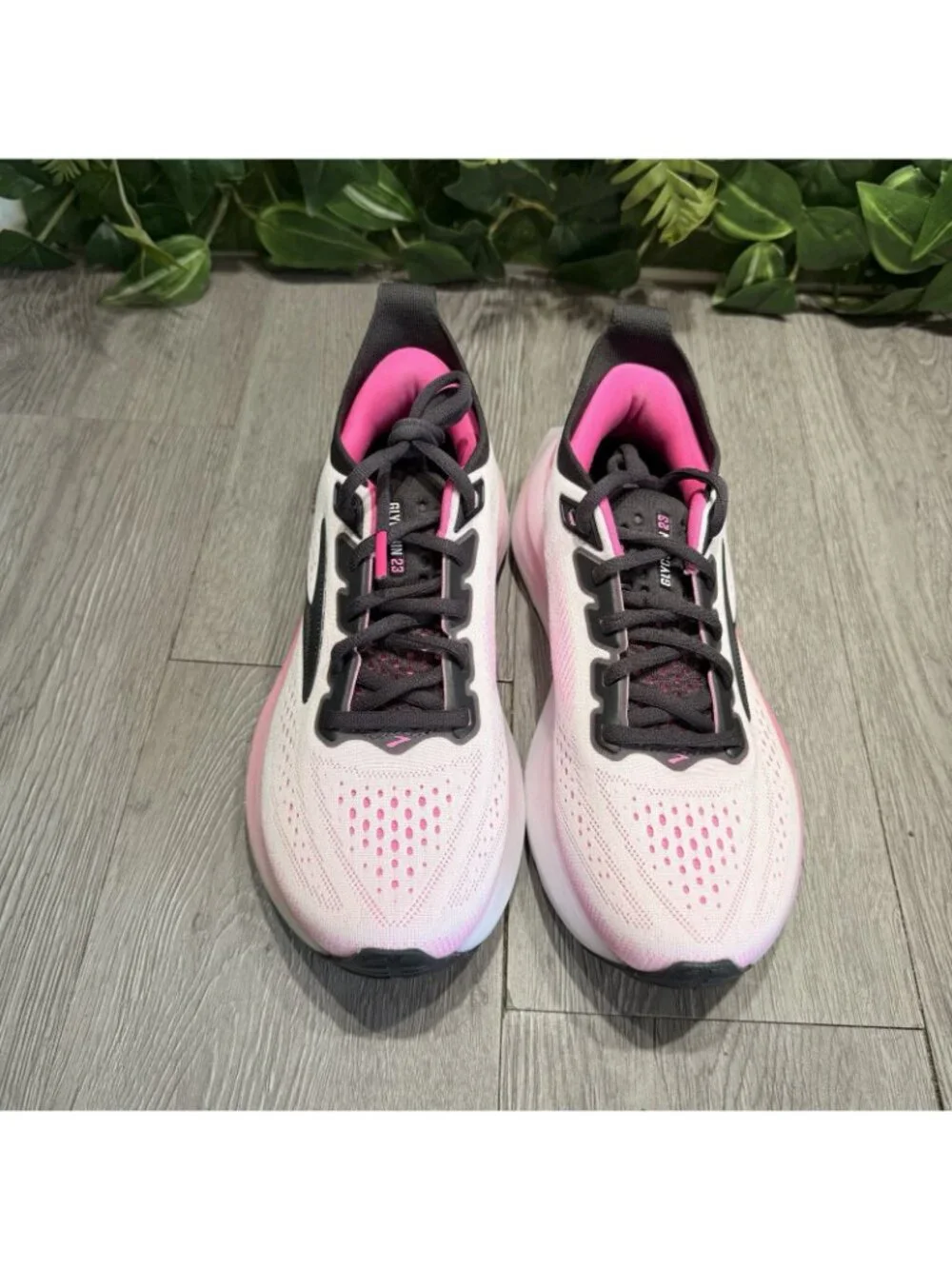 Brooks Glycerin 23 White Phantom Cyber Pink Women Sz 6 Road Running Shoe Rare